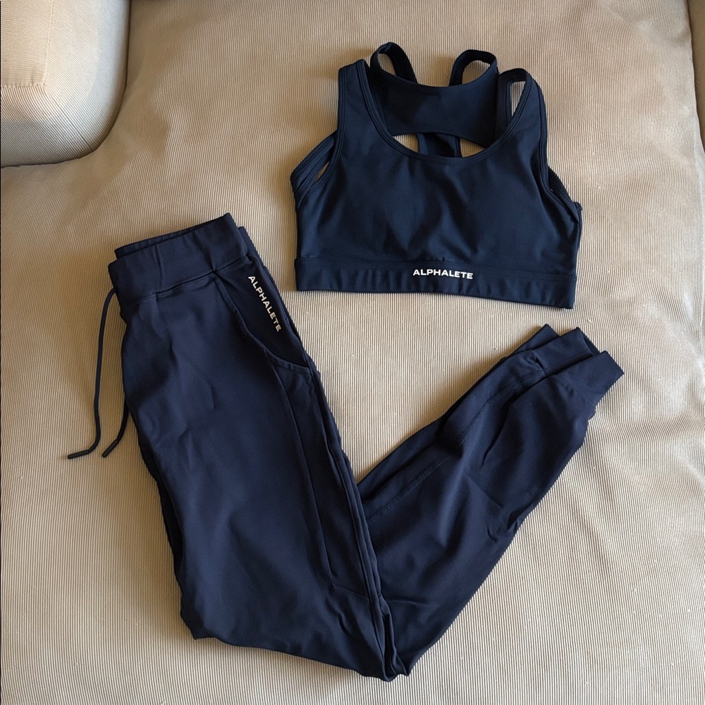 Alphalete Alphalux Set